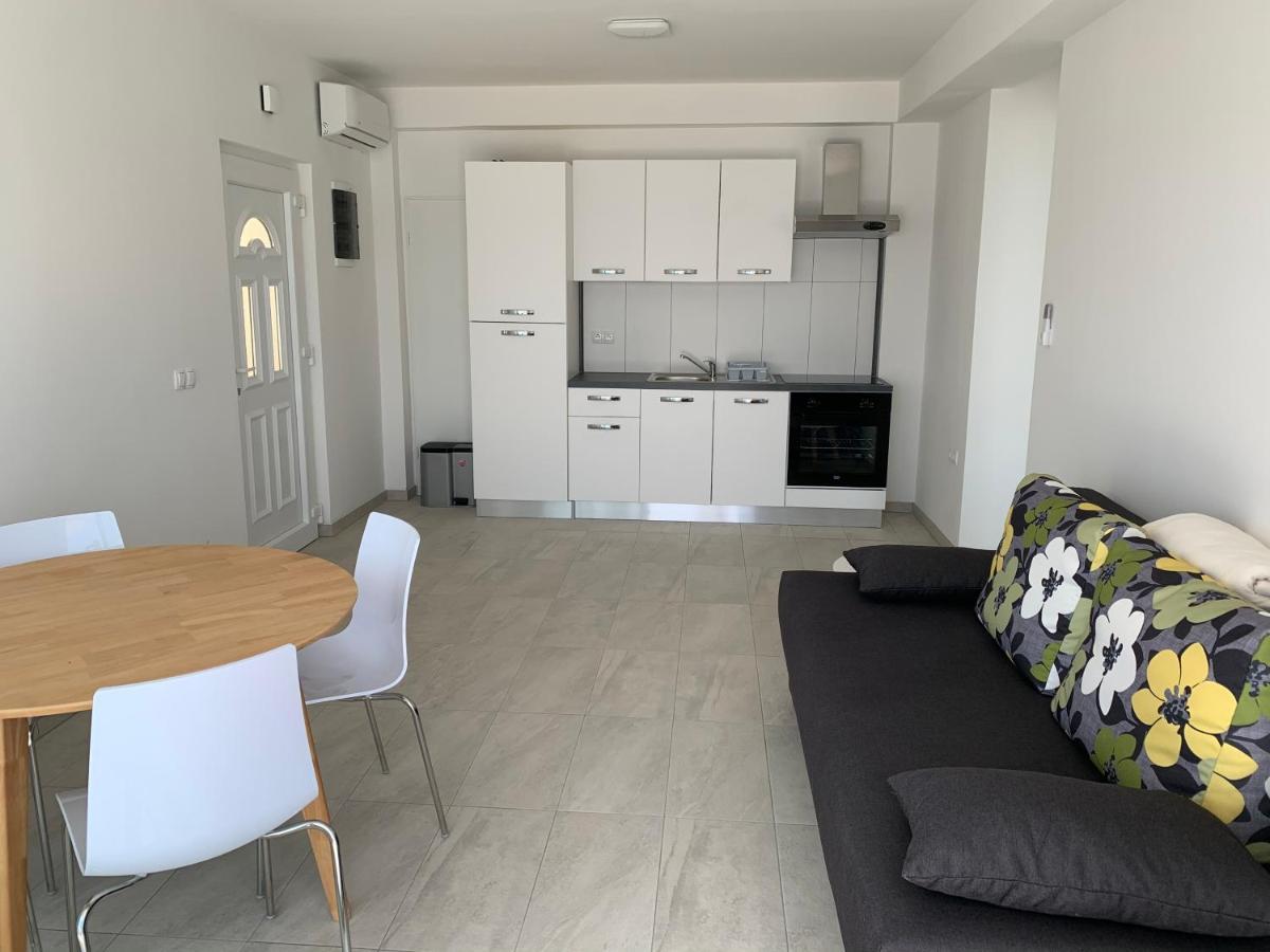 Elona Apartments เซลินา ภายนอก รูปภาพ