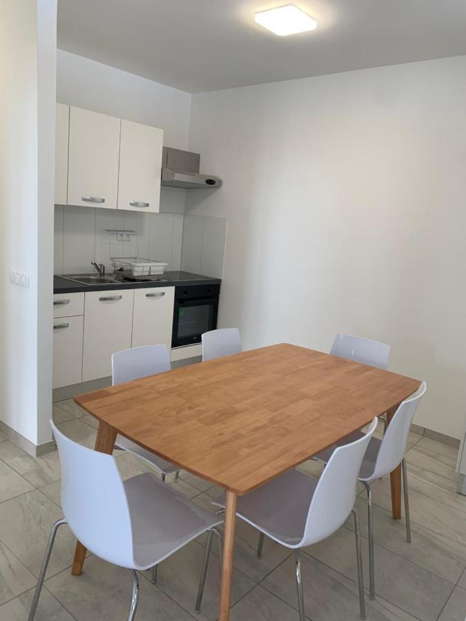 Elona Apartments เซลินา ภายนอก รูปภาพ